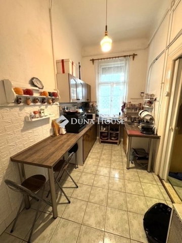 Eladó családi ház, Budapesten, XV. kerületben 96.9 M Ft