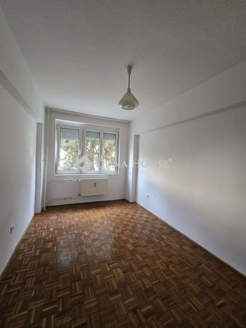 Eladó téglalakás, Várpalotán, Táncsics Mihály utcában 39 M Ft
