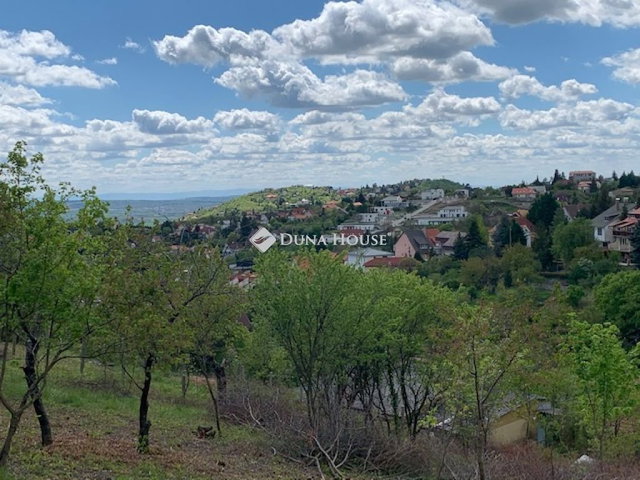 Eladó telek, Pécsett, Meredek közben 72 M Ft