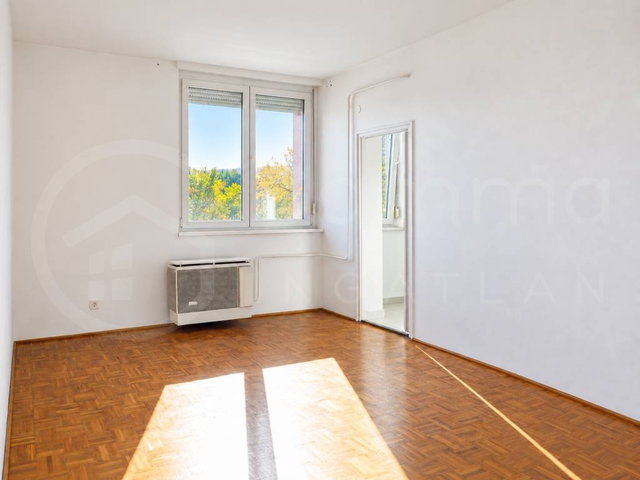Eladó téglalakás, Miskolcon 19.5 M Ft, 1 szobás