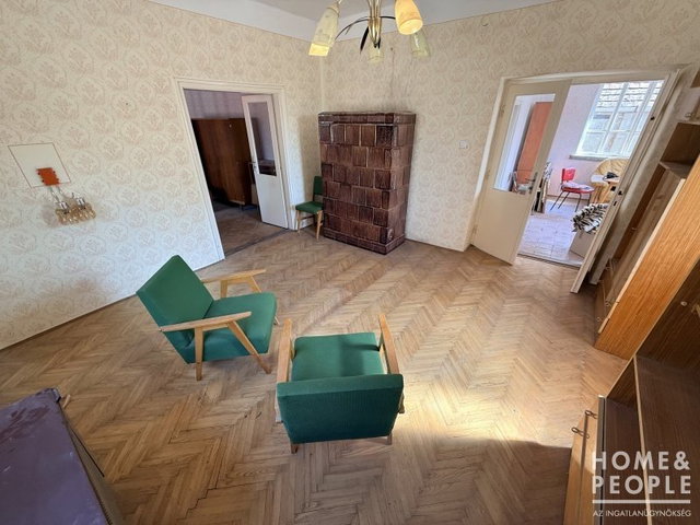 Eladó családi ház, Röszkén 44.999 M Ft, 2 szobás