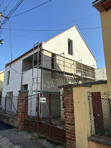Eladó téglalakás, Pécsett, Tompa Mihály utcában 124.6 M Ft