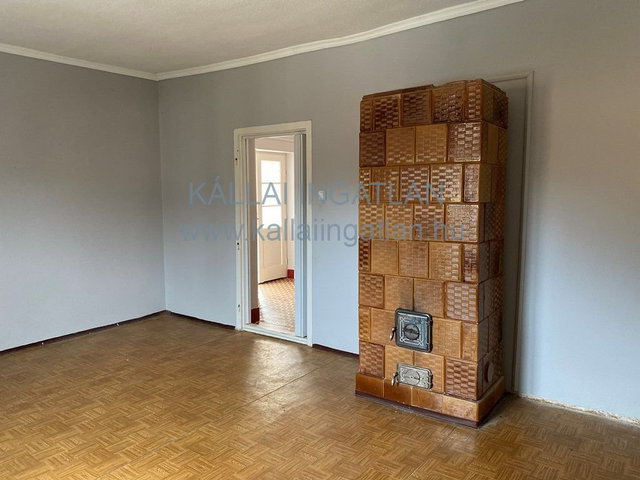 Eladó családi ház, Biriben 15 M Ft, 2 szobás