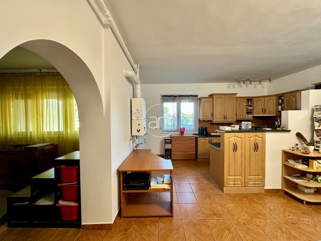 Eladó családi ház, Domaszéken 89.99 M Ft, 4 szobás