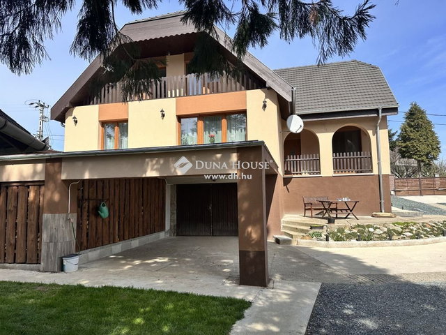 Eladó családi ház, Őriszentpéteren 139 M Ft, 4+2 szobás