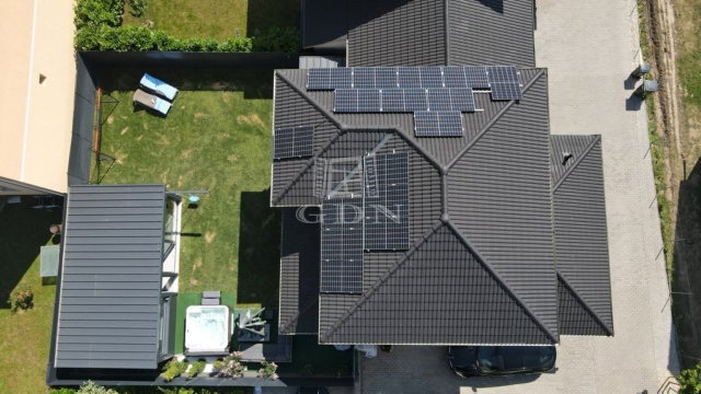 Eladó családi ház, Székesfehérvárott 169 M Ft, 5 szobás