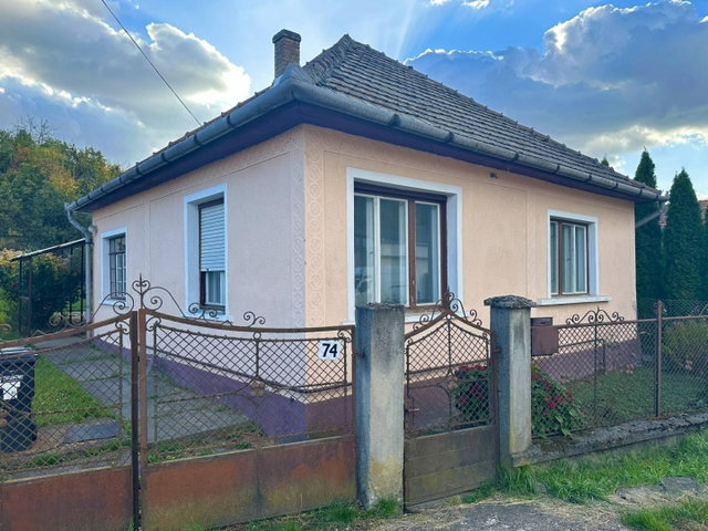Eladó családi ház, Alacskán 12.9 M Ft, 4 szobás