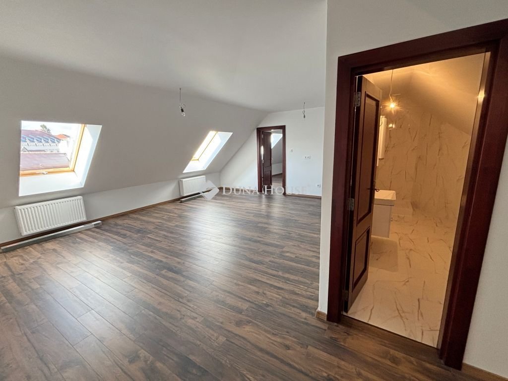 Téglalakás · 3 hálószoba · 56 m² · 65.550.000 Ft