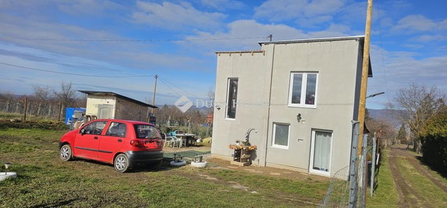 Eladó családi ház, Pellérden 29.99 M Ft, 1 szobás