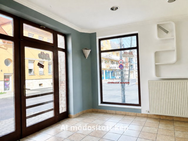Eladó üzlethelyiség, Zalaegerszegen 32 M Ft
