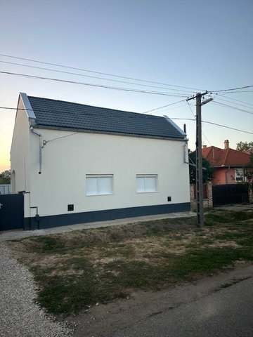Eladó családi ház, Hajdúszováton 41.9 M Ft, 2 szobás