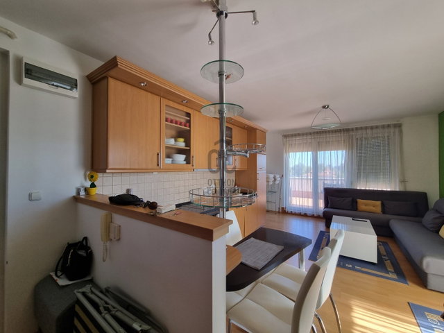 Kiadó téglalakás, albérlet, Siófokon 290 E Ft / hó, 3 szobás