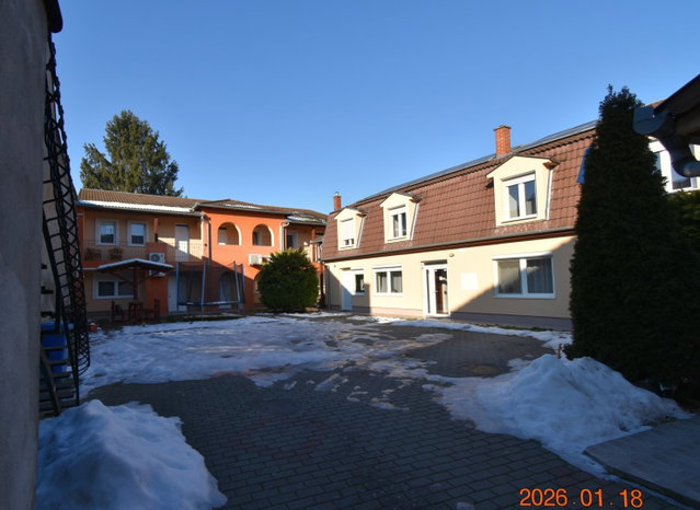 Eladó hotel, Szigetváron 279 M Ft, 15 szobás