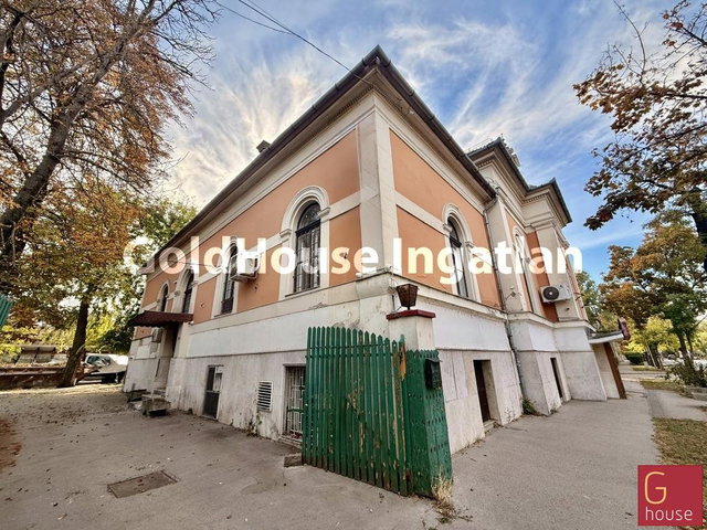 Eladó ipari ingatlan, Budapesten, VIII. kerületben 300 M Ft