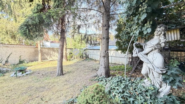 Eladó családi ház, Egerben 89 M Ft, 6 szobás