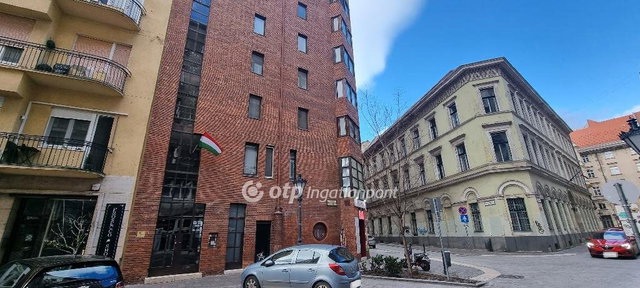 Kiadó téglalakás, albérlet, Budapesten, V. kerületben, 3 szobás