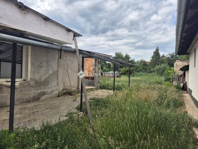 Eladó családi ház, Csömörön 58.9 M Ft, 2 szobás