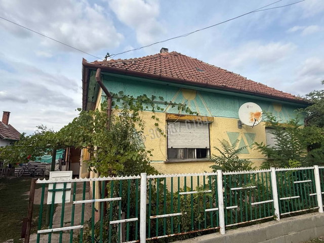 Eladó családi ház, Szerepen 6.5 M Ft, 2 szobás