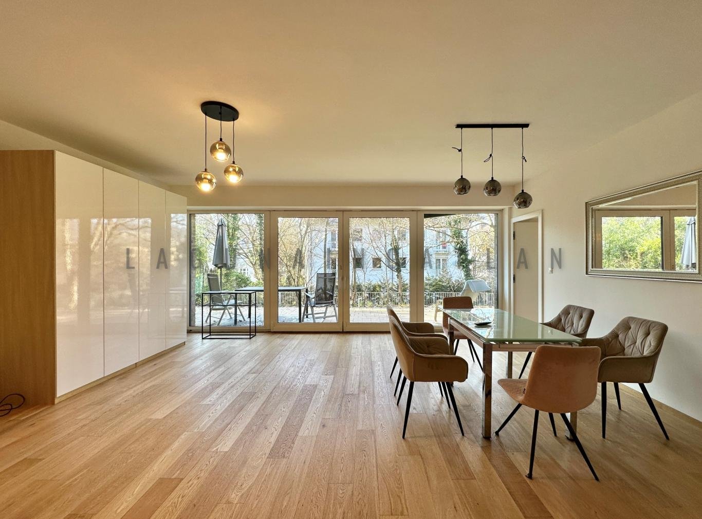 4 bed · 145m² · 950.000 ft