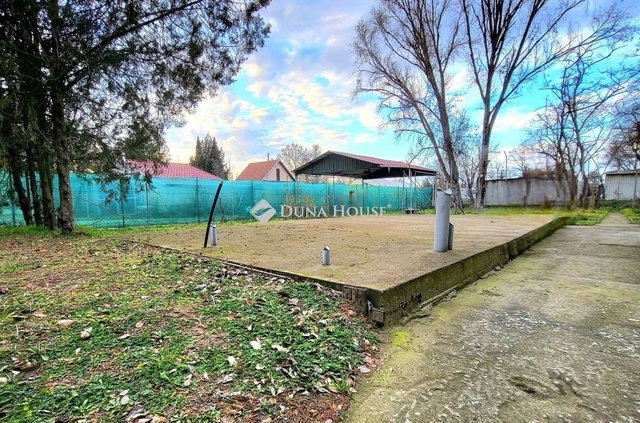 Eladó családi ház, Szatymazon 39.99 M Ft, 2 szobás