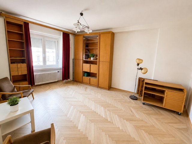 Eladó téglalakás, Budapesten, VII. kerületben, Erzsébet körúton