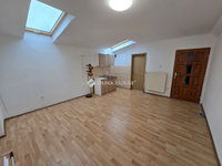 Eladó téglalakás, Veszprémben 29.9 M Ft, 1 szobás