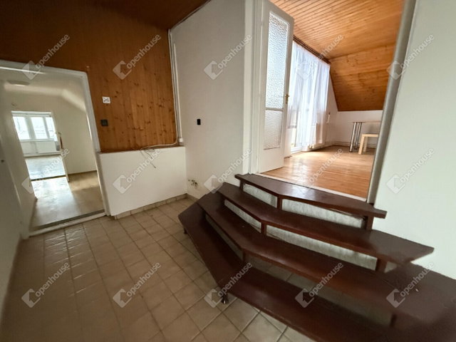 Eladó családi ház, Zalaegerszegen 57.999 M Ft, 6 szobás