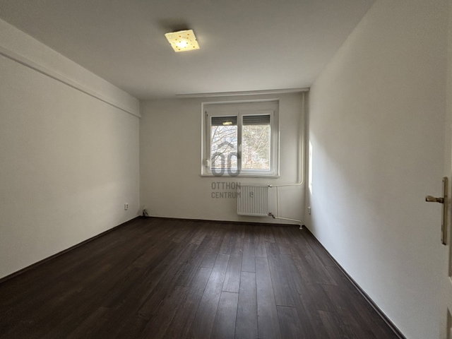 Eladó panellakás, Budapesten, III. kerületben 84.9 M Ft, 3 szobás