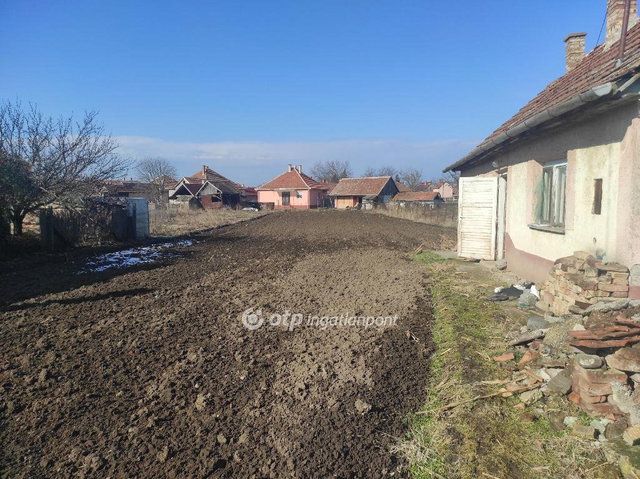 Eladó családi ház, Hajdúdorogon 20 M Ft, 1 szobás