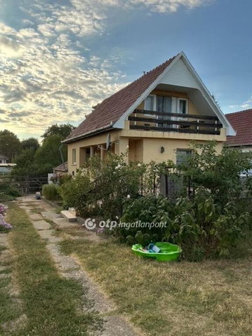 Eladó családi ház, Nyíregyházán 62 M Ft, 3 szobás