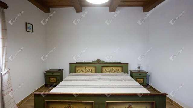 Eladó családi ház, Tihanyban 299 M Ft, 5 szobás