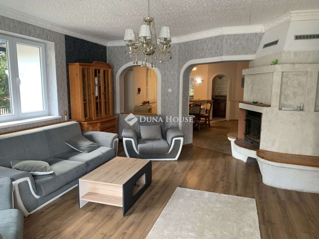 3 bed · 230m² · 135.000.000 ft