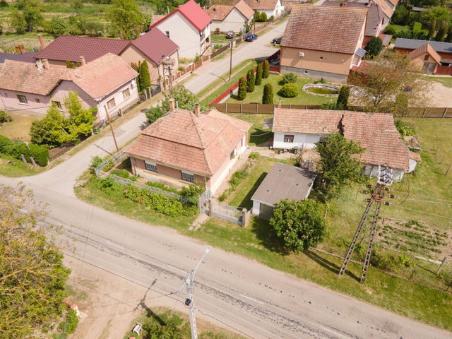 Eladó családi ház, Ipolyvecén 23.9 M Ft, 2 szobás