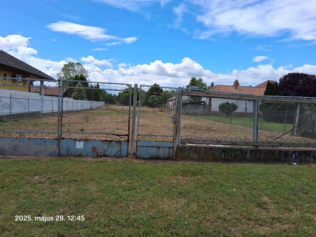 Eladó telek, Örkényen, Templom utcában 4.5 M Ft
