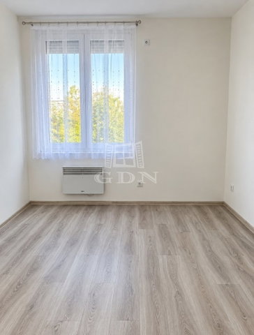 Eladó téglalakás, Budapesten, XIV. kerületben 76.8 M Ft