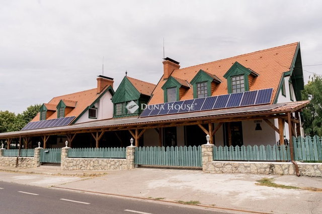 Eladó ipari ingatlan, Harkányban 315.62 M Ft