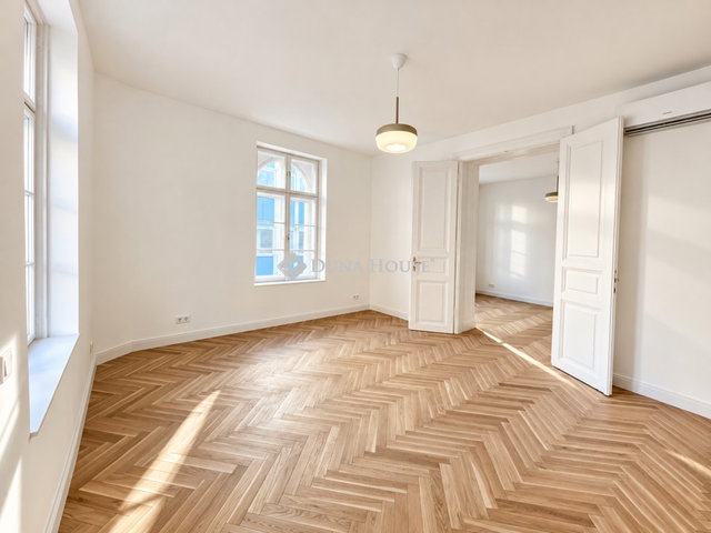 Eladó téglalakás, Budapesten, VI. kerületben, Bajnok utcában