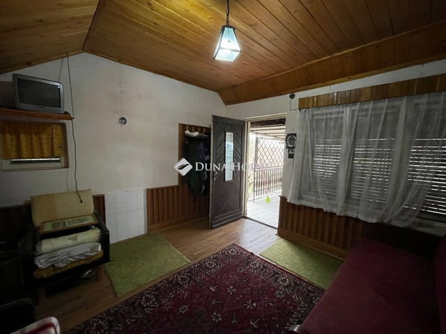 Eladó nyaraló, Dunaalmáson 22.5 M Ft, 1 szobás