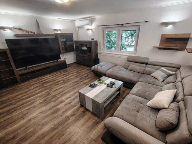 Kiadó téglalakás, albérlet, Szegeden, Bem utcában 260 E Ft / hó