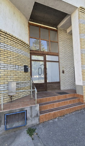 Eladó ipari ingatlan, Pakson 119.9 M Ft / költözzbe.hu