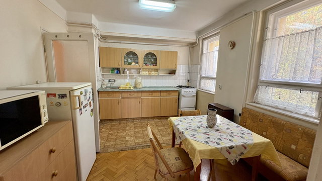 Kiadó téglalakás, albérlet, Debrecenben 700 E Ft / hó, 4 szobás