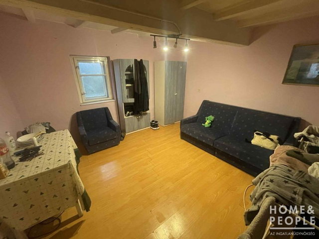 Eladó családi ház, Makón 16.99 M Ft, 3 szobás