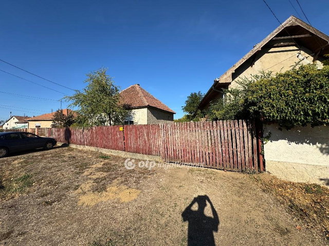 Eladó családi ház, Nyírábrányon 24.9 M Ft, 3 szobás