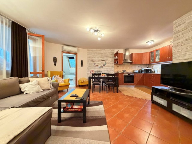Eladó téglalakás, Dunakeszin, Závodszky Géza utcában 93 M Ft
