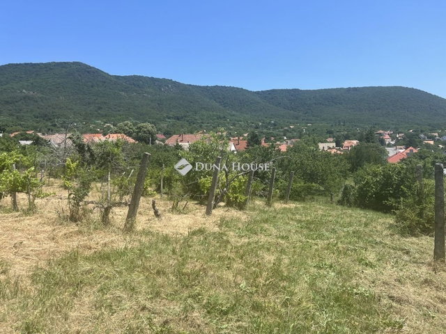 Eladó telek, Kővágószőlősön 15 M Ft / költözzbe.hu