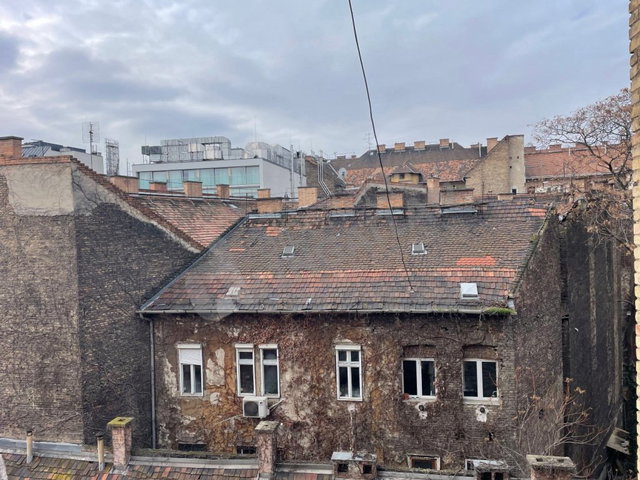 Eladó téglalakás, VIII. kerületben, Népszínház utcában