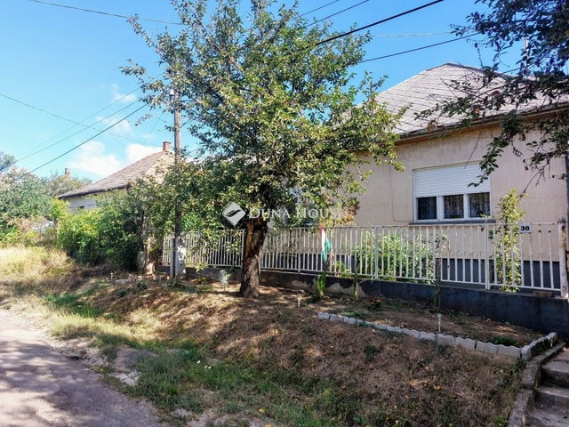 Eladó családi ház, Nógrádsápon 45 M Ft, 3 szobás