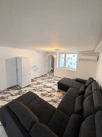 Eladó családi ház, Szentlőrinckátán 49.9 M Ft, 4 szobás