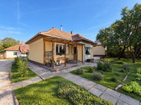 Eladó családi ház, Balatonkenesén 89 M Ft, 4 szobás