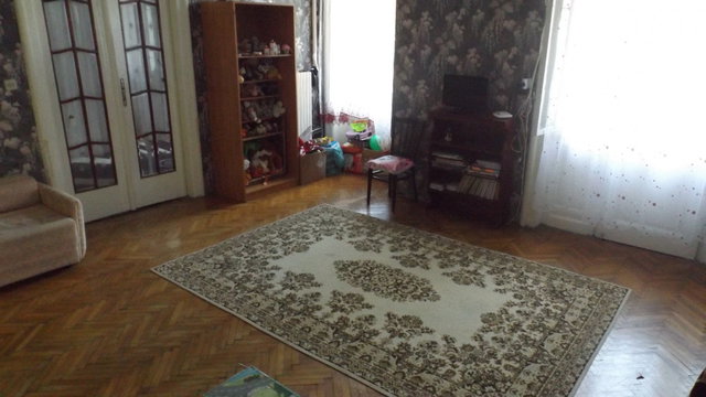 Eladó téglalakás, Szegeden 40 M Ft, 4 szobás